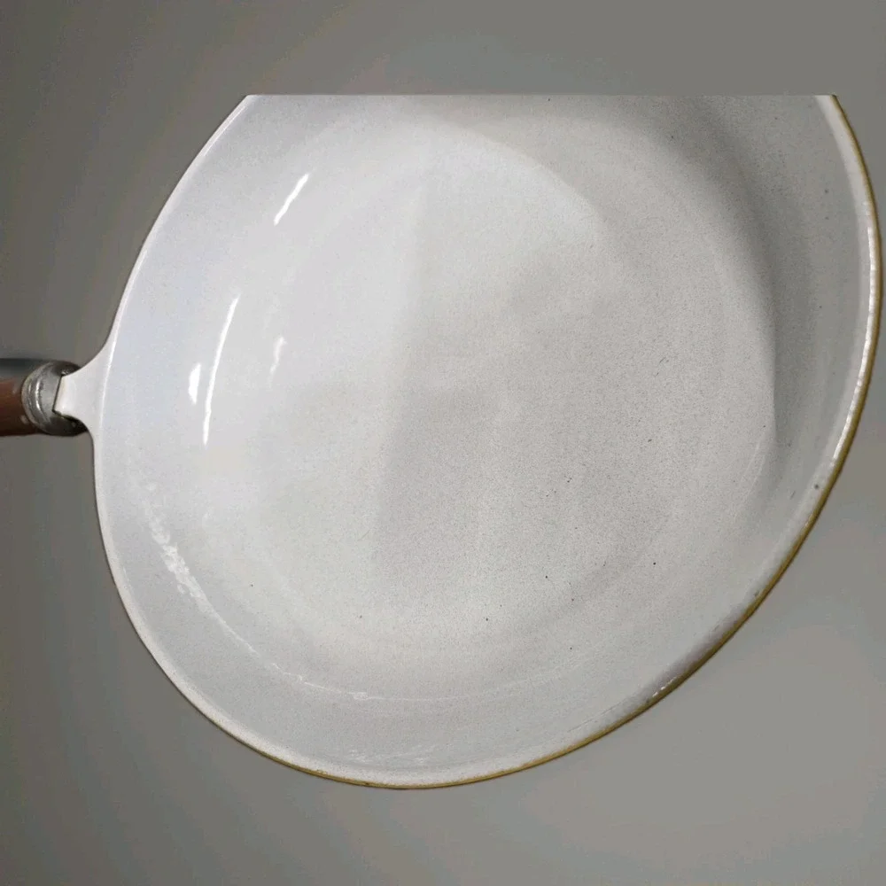 Vintage Finesse Yellow Enamel Skillet Frying Pan Set 10